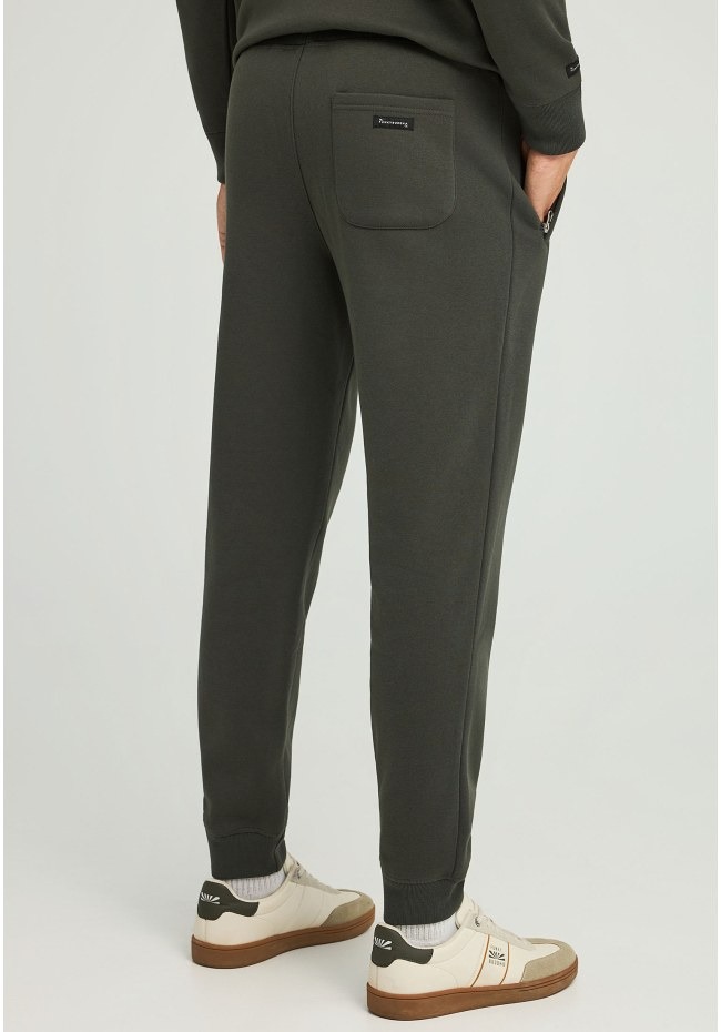 FBM012-050-02_FOREST_NIGHT_4 FBM012-050-02_FOREST_NIGHT_4