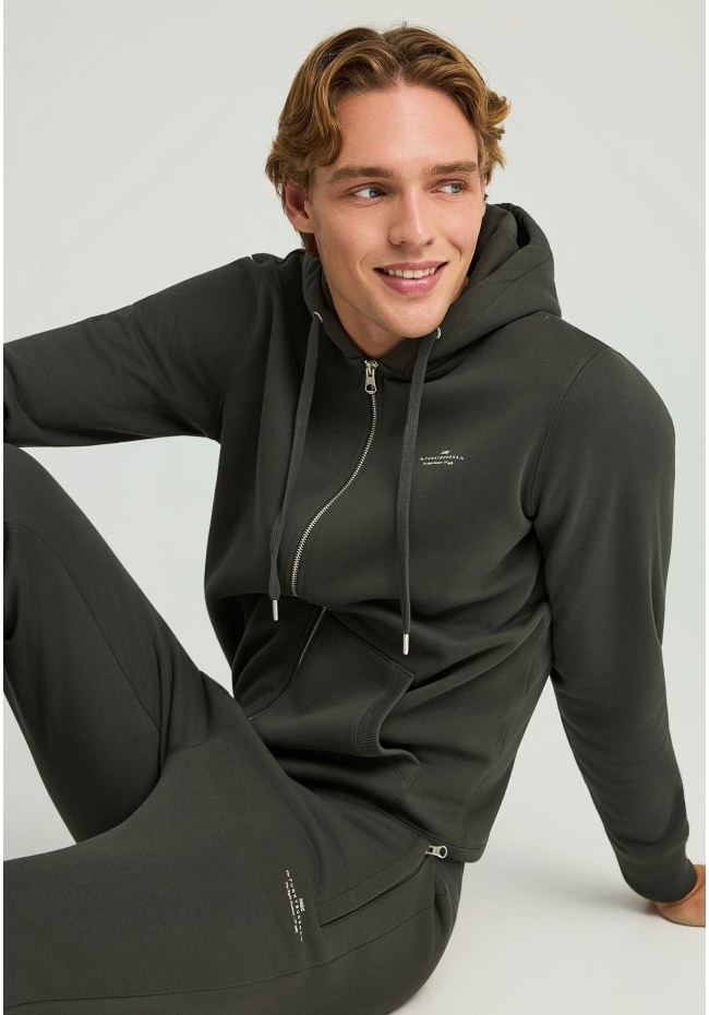 FBM012-050-02_FOREST_NIGHT_3 (1) FBM012-050-02_FOREST_NIGHT_3 (1)