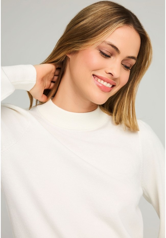 FBL012-123-09_WHITE_4 FBL012-123-09_WHITE_4