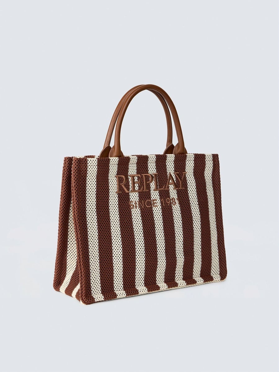 image_1774886217657 image_1774886217657