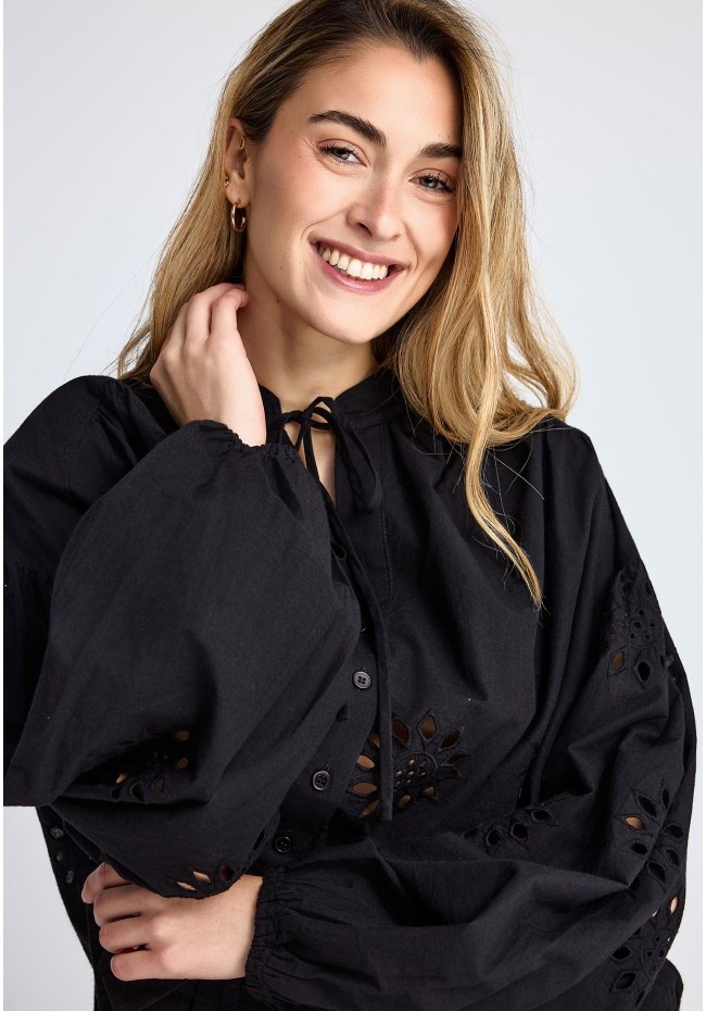 image_1775574168823 image_1775574168823