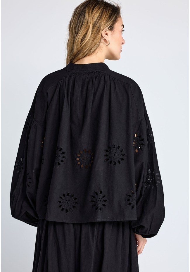 image_1775574165793 image_1775574165793