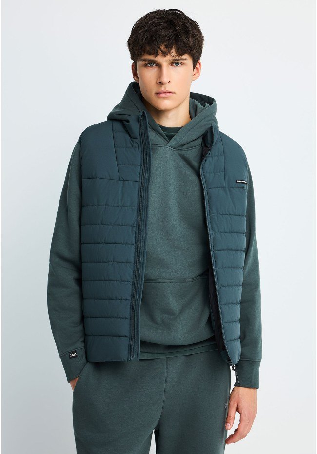 FBM014-001-01_GREEN_STORM_1
